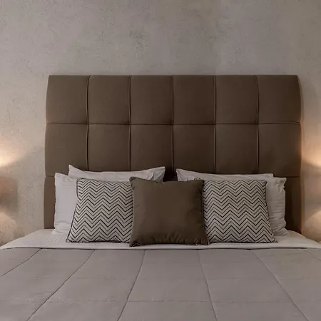 Splendour And 5* فِروستيفاني