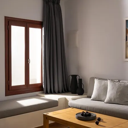 فندق Splendour And 5*