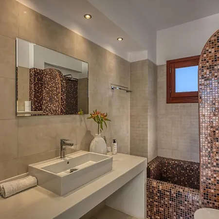 Splendour And 5* فِروستيفاني