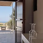 Splendour And Firostefani