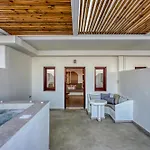 Splendour And Hotell Firostefani