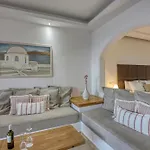 Hotell Splendour And Firostefani