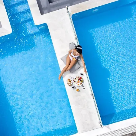 Splendour And 菲罗斯特法尼