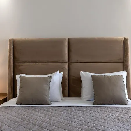 Hotel Splendour And 5*