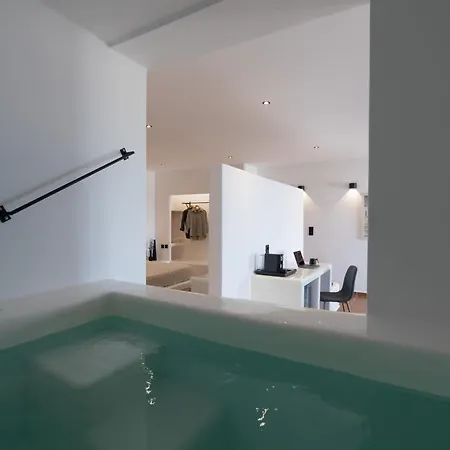 Splendour And Hotel Firostefani